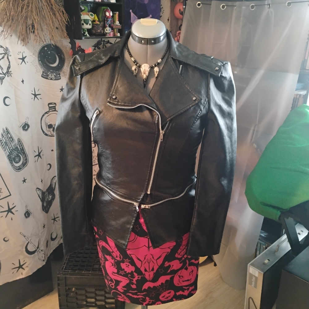 Black Leather Jacket Faux Turns Into Crop